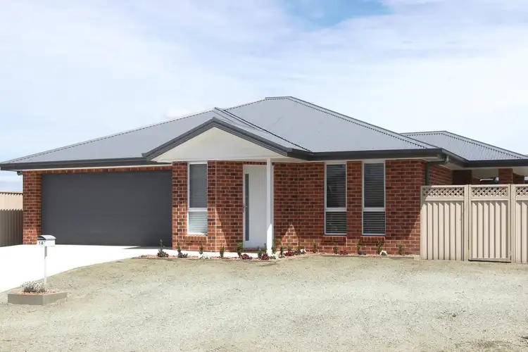 14 Swan Loop, Goulburn NSW 2580