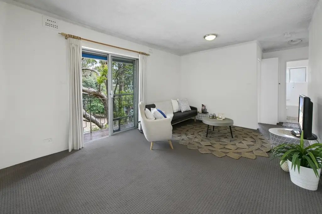 Main view of Homely unit listing, 5/6 Holborn Avenue, Dee Why NSW 2099