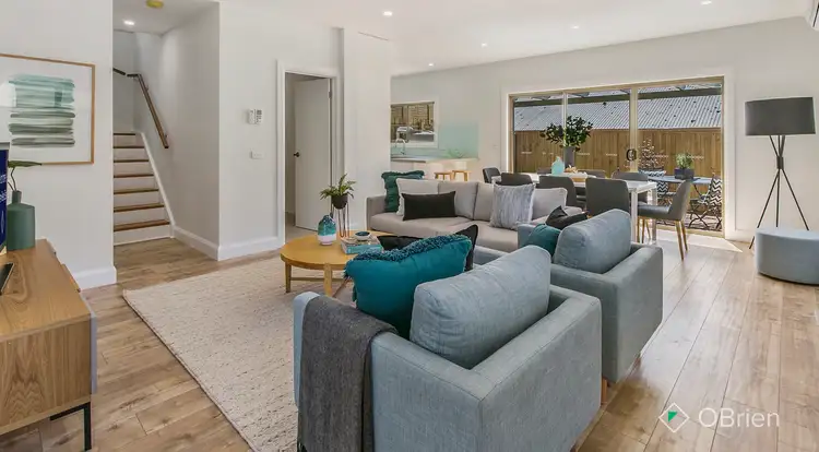 Second view of Homely townhouse listing, 2/20 Kenilworth Avenue, Frankston VIC 3199