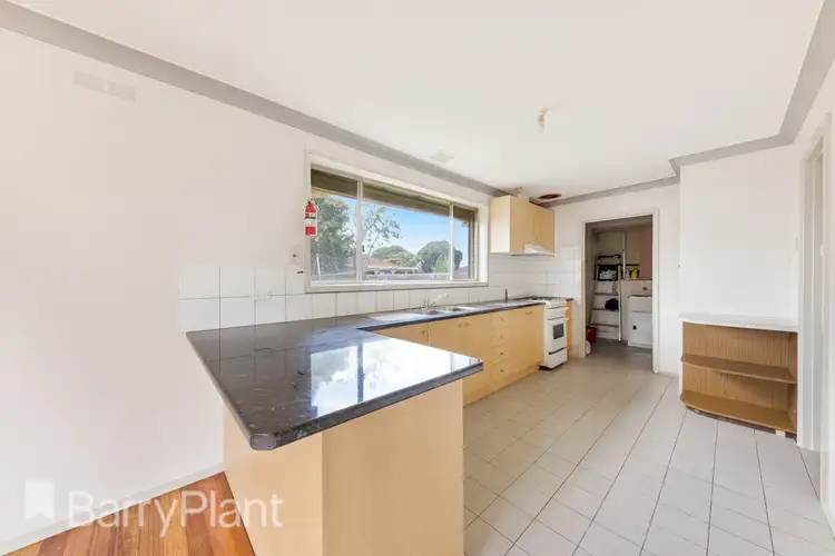 Fifth view of Homely house listing, 8 Currajong Street, St Albans VIC 3021