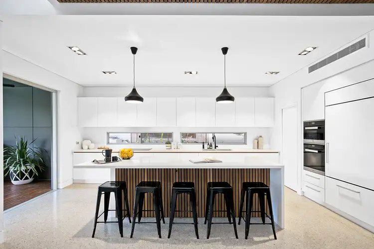 20 Stewart Avenue, Curl Curl NSW 2096
