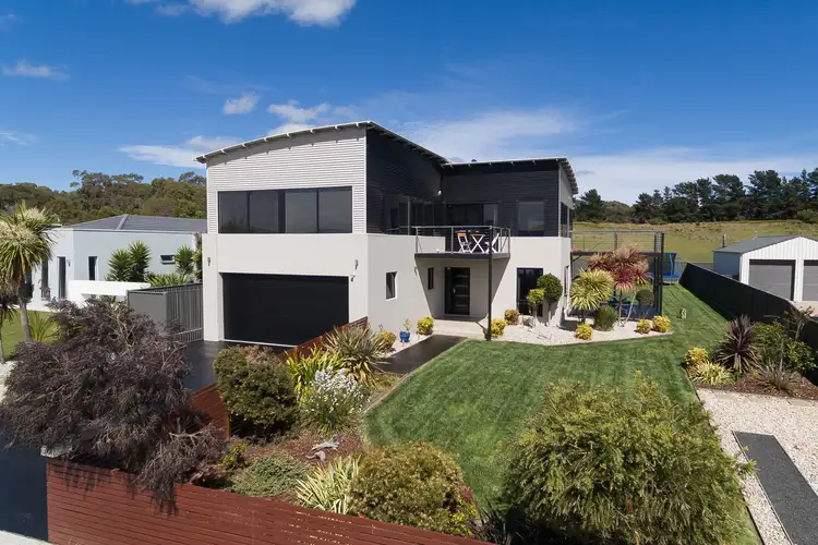 9 Cabernet Court, Hawley Beach TAS 7307