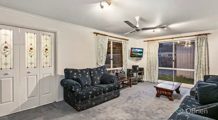 Fifth view of Homely house listing, 5 Whiting Court, Skye VIC 3977