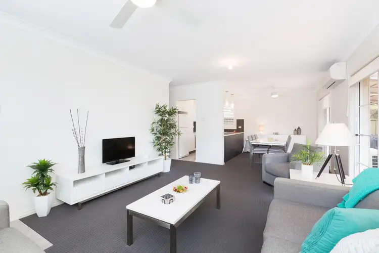 Second view of Homely villa listing, 2./425 President Avenue, Kirrawee NSW 2232