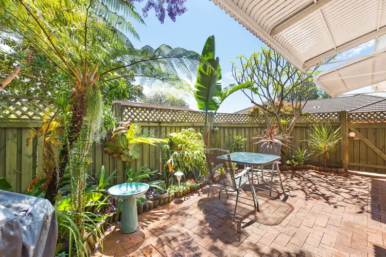 Third view of Homely villa listing, 2./425 President Avenue, Kirrawee NSW 2232