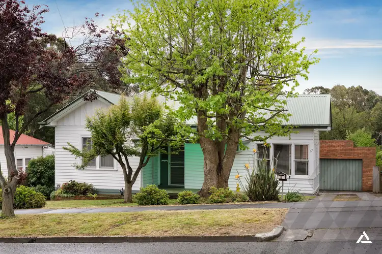 17 Hallyburton Grove, Warragul VIC 3820