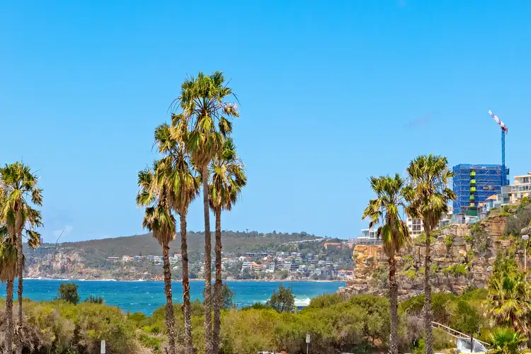 Second view of Homely unit listing, 6/41 Ocean View Road, Freshwater NSW 2096