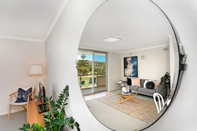 Third view of Homely unit listing, 6/41 Ocean View Road, Freshwater NSW 2096