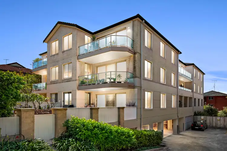 Third view of Homely apartment listing, 14/6-10 Boronia Street, Dee Why NSW 2099