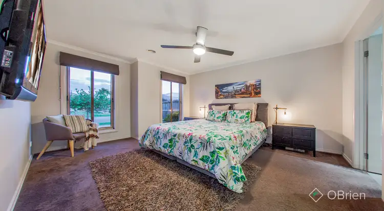 Second view of Homely house listing, 10 Forest Oak Court, Cranbourne VIC 3977