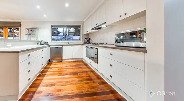 Fifth view of Homely house listing, 10 Forest Oak Court, Cranbourne VIC 3977