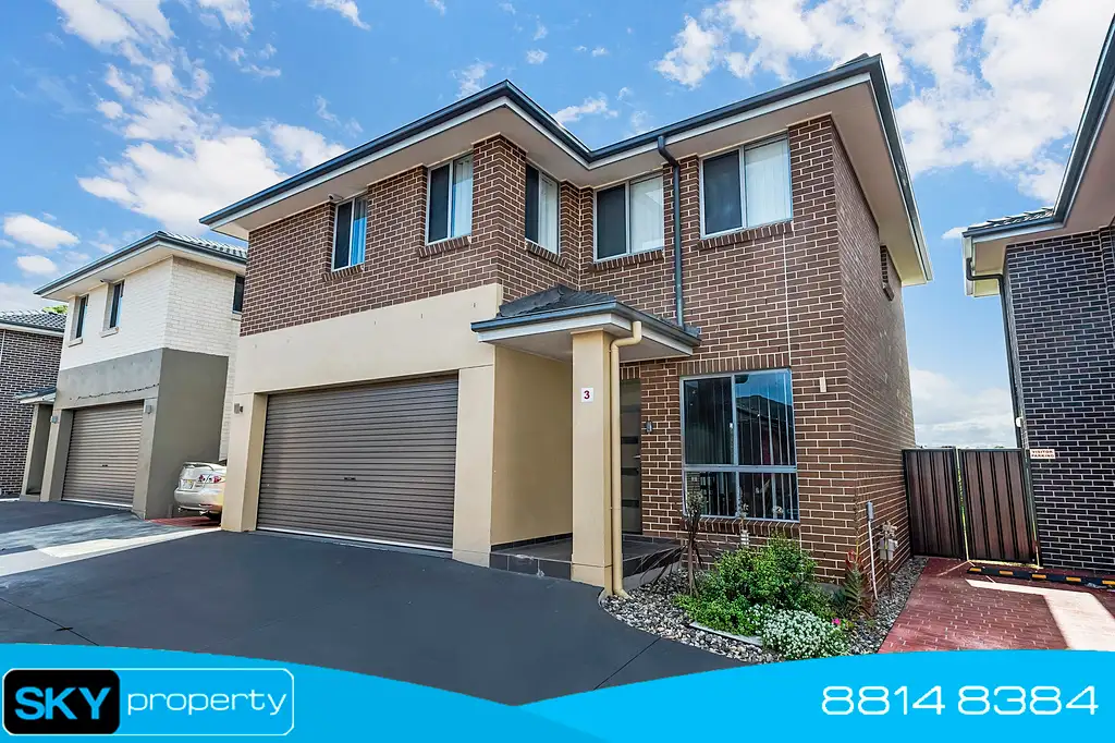 Main view of Homely townhouse listing, 3/112 Tallagandra Drive, Quakers Hill NSW 2763