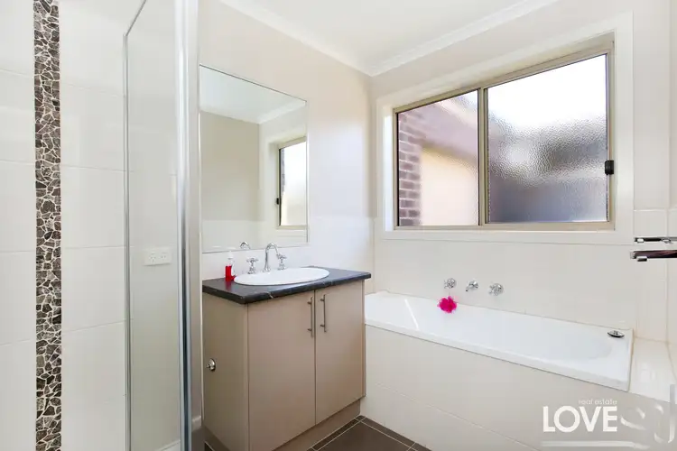 Fifth view of Homely house listing, 6 Ashgate Drive, Doreen VIC 3754