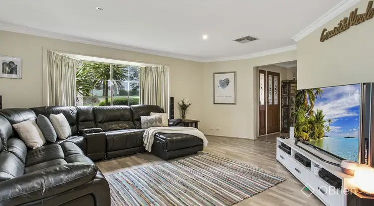 Fifth view of Homely house listing, 14 Stradbroke Close, Berwick VIC 3806