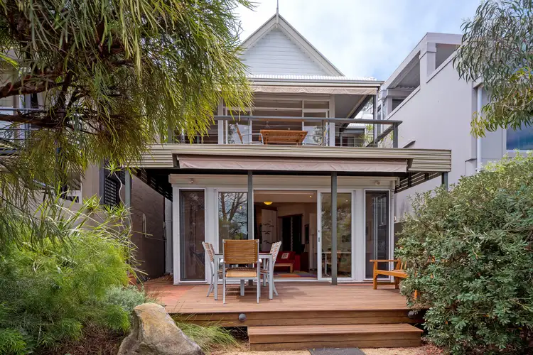 11 Gilchrist Place, Balmain East NSW 2041