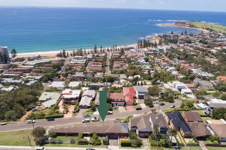 Fourth view of Homely apartment listing, 2/71 Hilma Street, Collaroy Plateau NSW 2097
