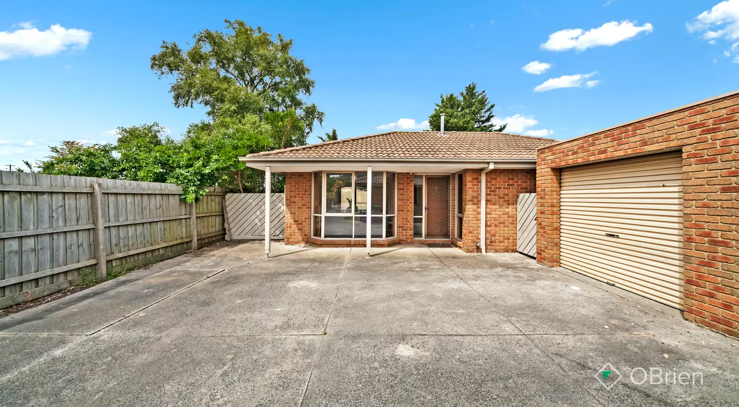 Main view of Homely unit listing, 2/20 Circle Drive, Cranbourne VIC 3977