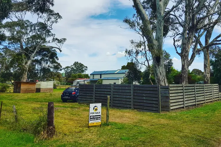 18 Railway Terrace, Kalangadoo SA 5278