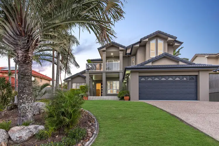 32 Glastonbury Place, Carindale QLD 4152