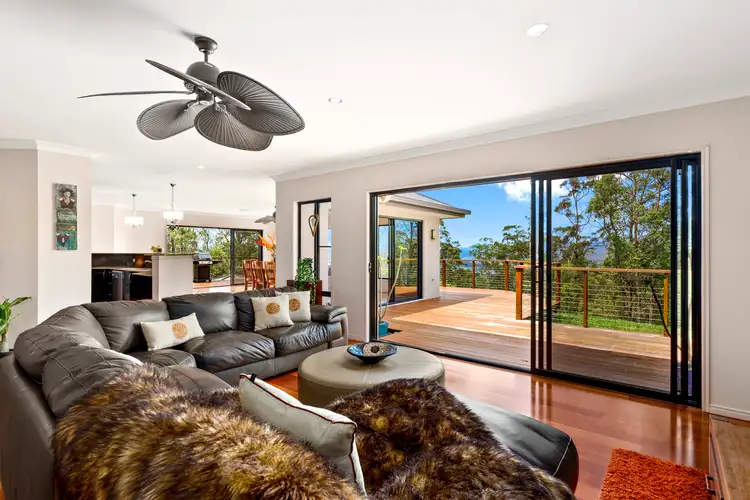 16 Grand View Drive, Ocean View QLD 4521