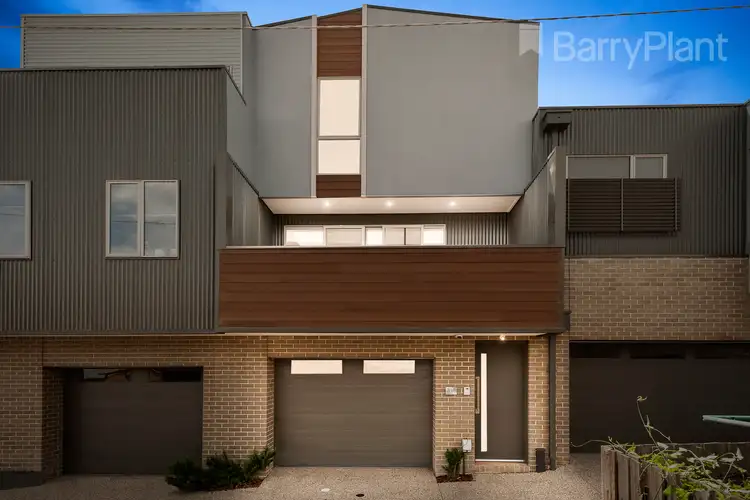 2/10 Melville Road, Brunswick West VIC 3055