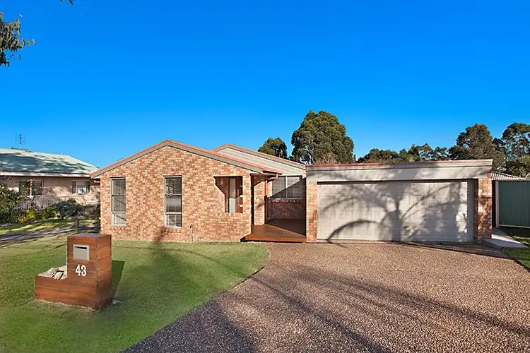 Fourth view of Homely house listing, 43 Glading Close, Lake Haven NSW 2263