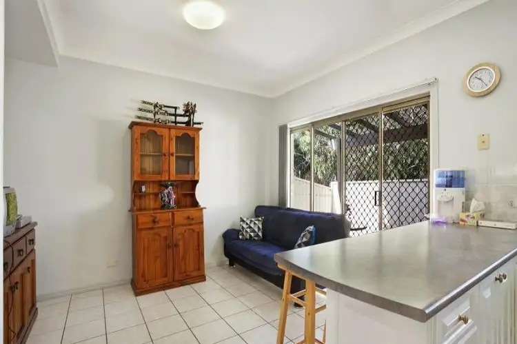 Fifth view of Homely house listing, 2/16 Bensley Close, Lake Haven NSW 2263