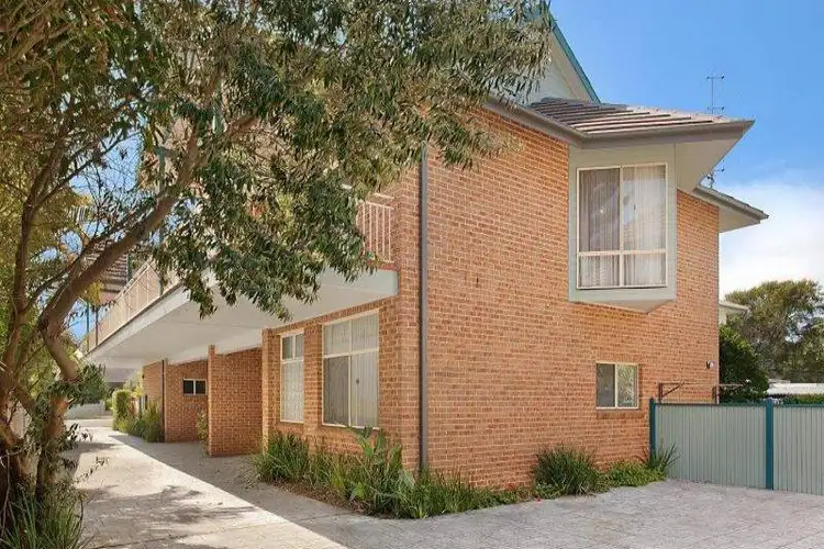 Second view of Homely house listing, 2/16 Elizabeth Drive, Noraville NSW 2263