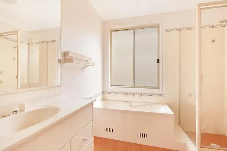 Fifth view of Homely house listing, 11 Primula Close, Woongarrah NSW 2259