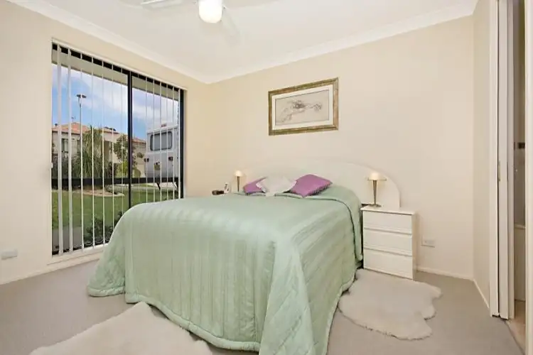 Second view of Homely house listing, 2 Fernlee Court, Woongarrah NSW 2259