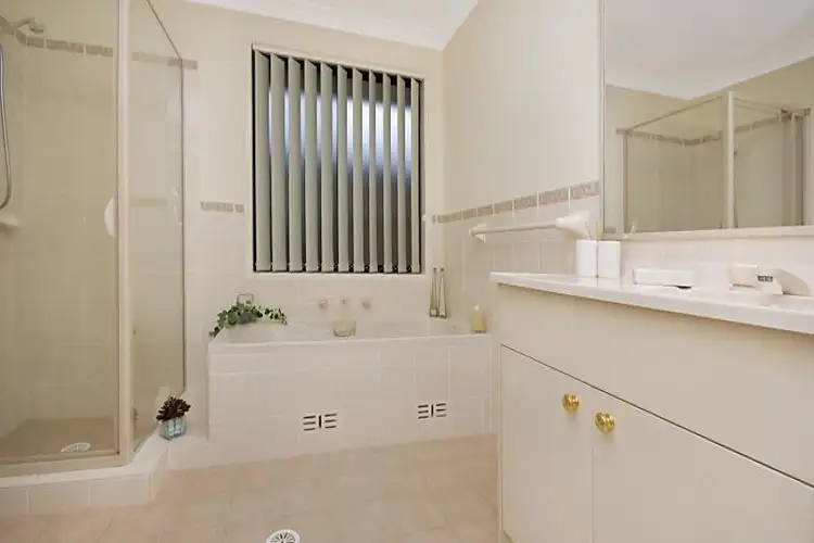 Fifth view of Homely house listing, 2 Fernlee Court, Woongarrah NSW 2259