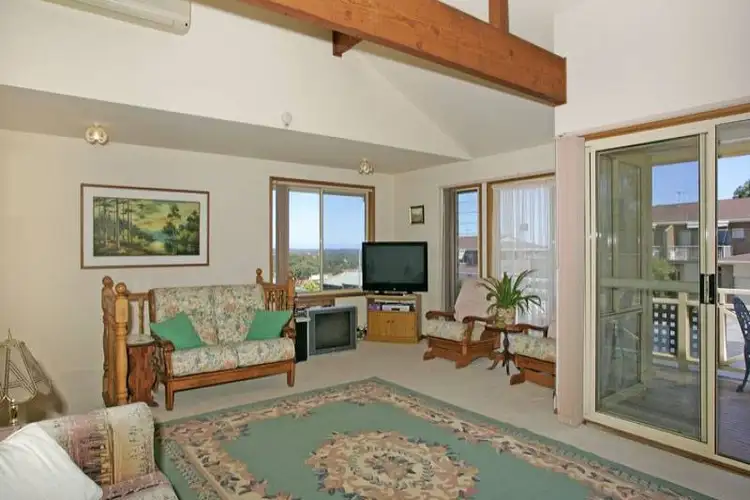 Second view of Homely house listing, 39 Christopher Crescent, Lake Haven NSW 2263