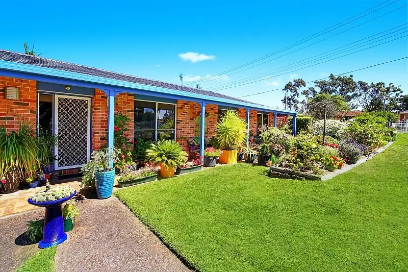 Main view of Homely house listing, 5 Gorokan Drive, Lake Haven NSW 2263