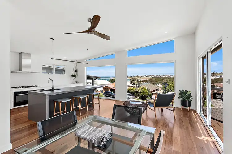 Main view of Homely house listing, 20 Woodland Avenue, Thirroul NSW 2515
