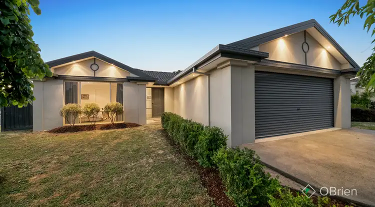 33 Sanctuary Way, Beaconsfield VIC 3807