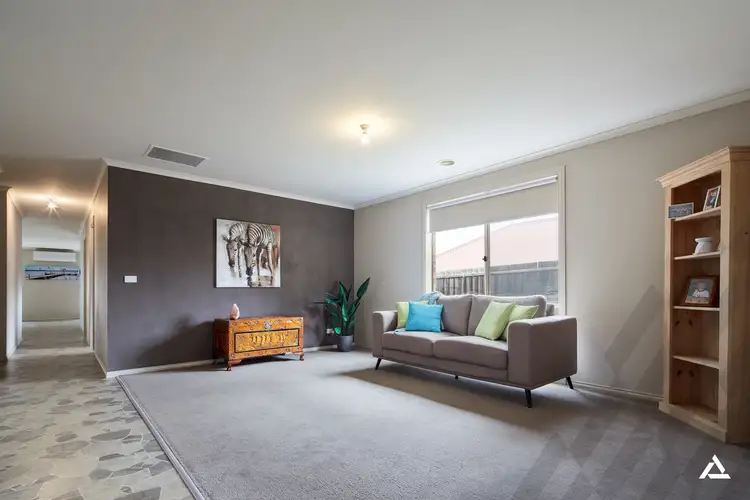 Fourth view of Homely house listing, 8 Palm Square, Drouin VIC 3818