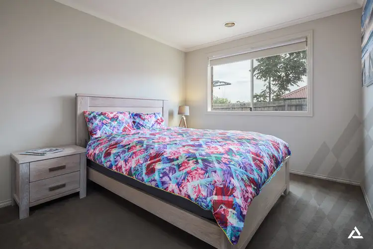 Sixth view of Homely house listing, 8 Palm Square, Drouin VIC 3818