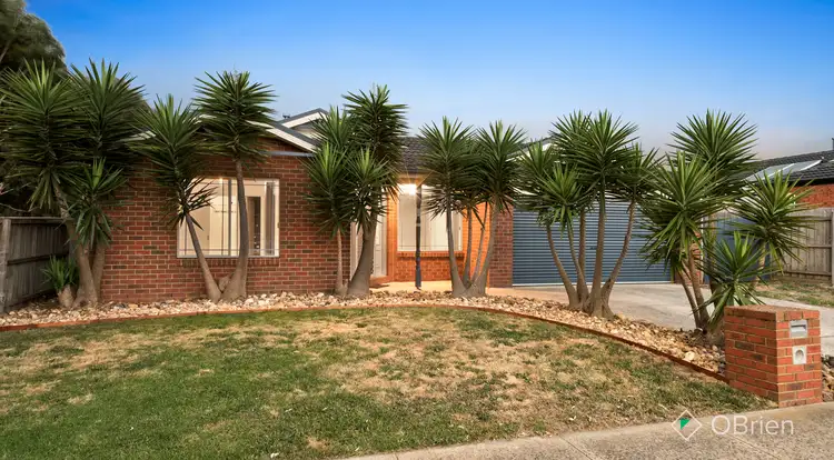 11 Amity Way, Cranbourne West VIC 3977