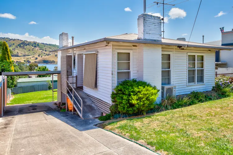 15 Jillico Avenue, Tallangatta VIC 3700