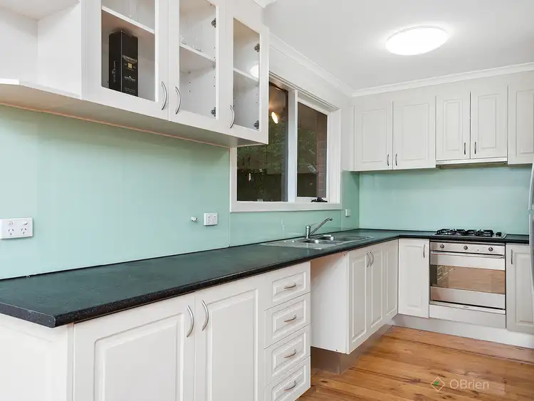 Fourth view of Homely house listing, 2 Barker Court, Endeavour Hills VIC 3802