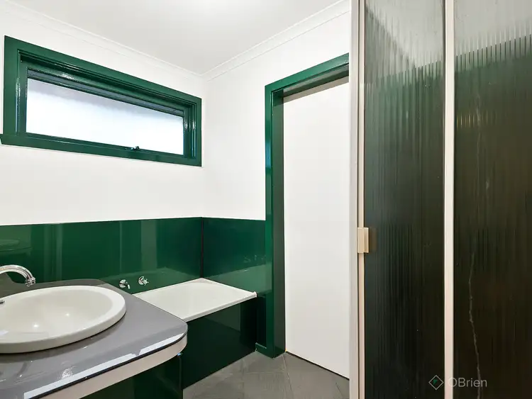 Sixth view of Homely house listing, 2 Barker Court, Endeavour Hills VIC 3802