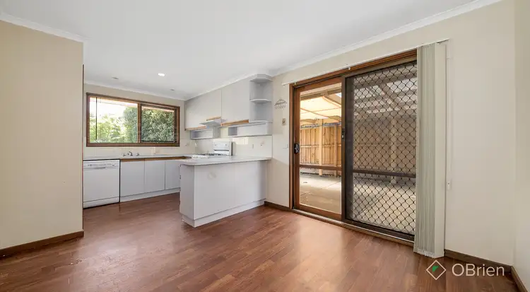 Sixth view of Homely house listing, 7 Jamela Court, Cranbourne VIC 3977