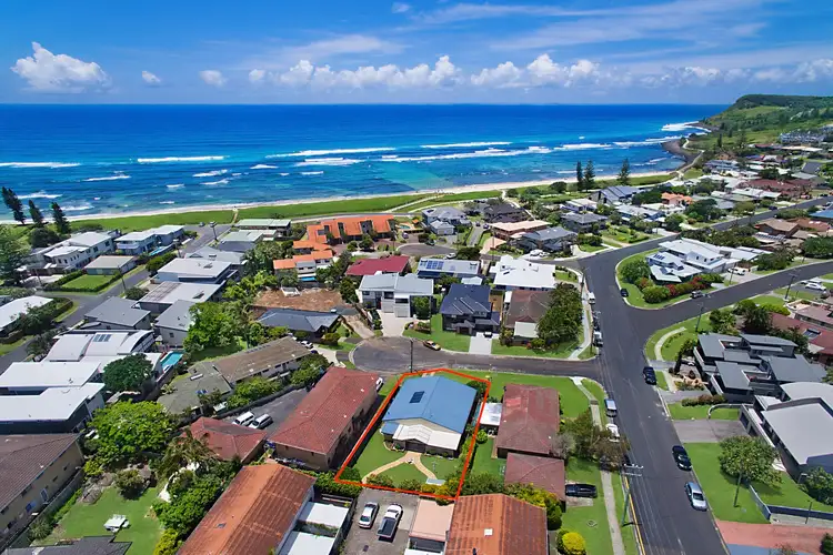 Second view of Homely house listing, 7 Aurora Place, Lennox Head NSW 2478