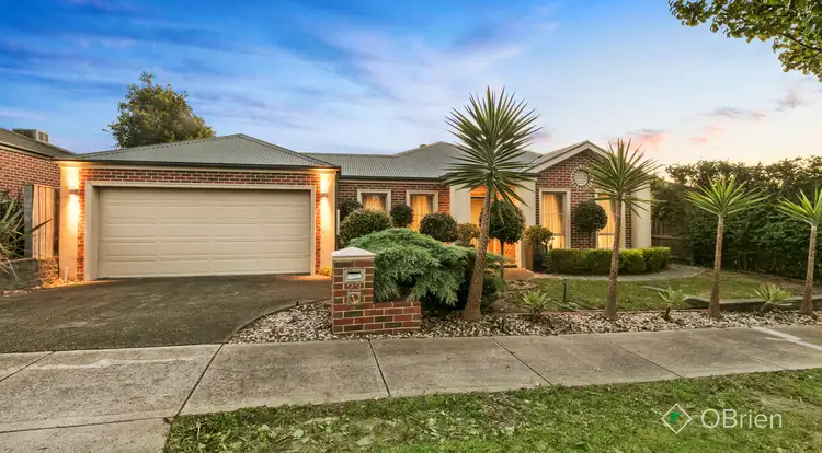 23 Glenview Rise, Berwick VIC 3806