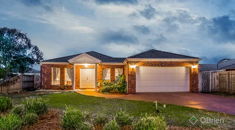 19 Carboni Crescent, Lynbrook VIC 3975