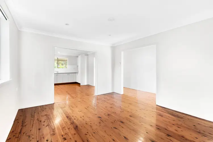 Fifth view of Homely house listing, 5 Kaye Avenue, Kanwal NSW 2259