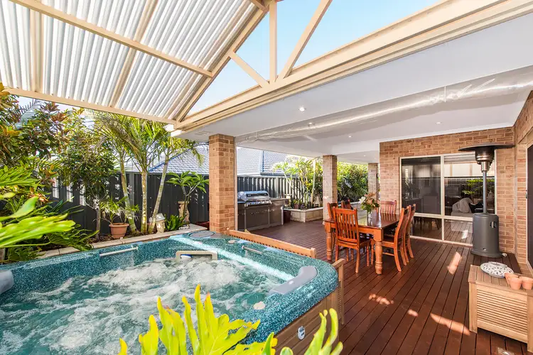 8 Rowntree Loop, Landsdale WA 6065