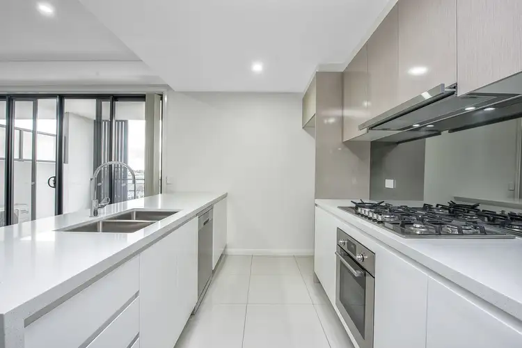 606/7-11 Derowie Avenue