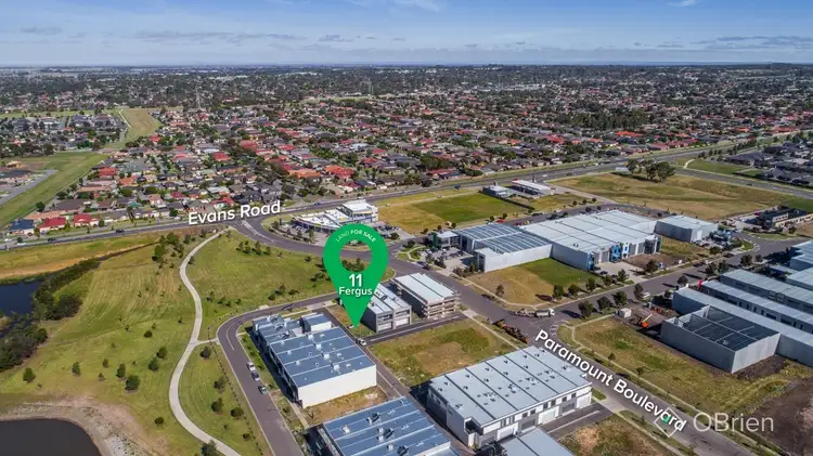 11 Fergus Lane, Cranbourne West VIC 3977