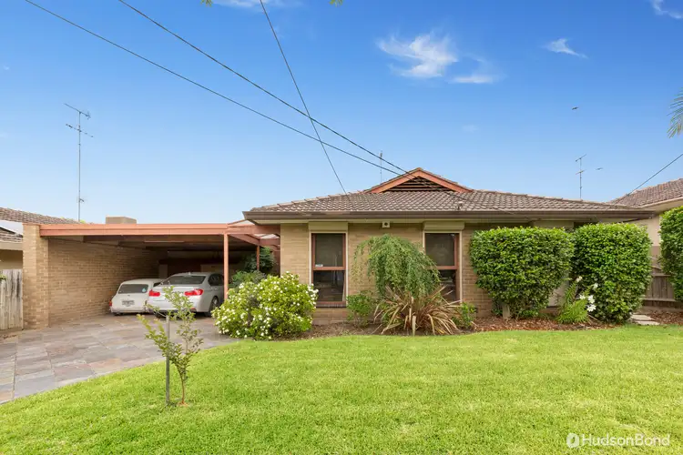 16 Riviera Avenue, Doncaster VIC 3108